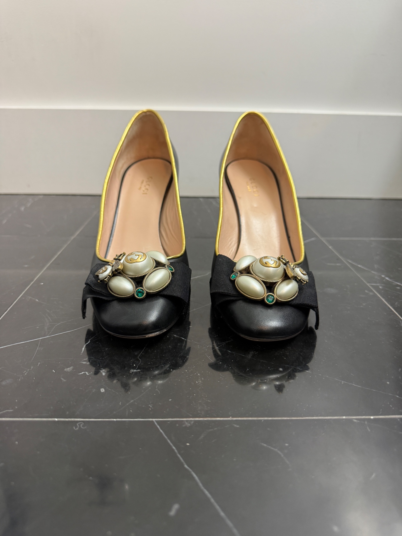 Gucci Embellished Leather Pumps